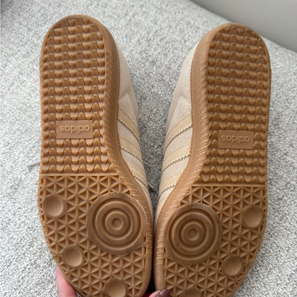 Adidas Women's Cream Sambas - Picture 5 of 7